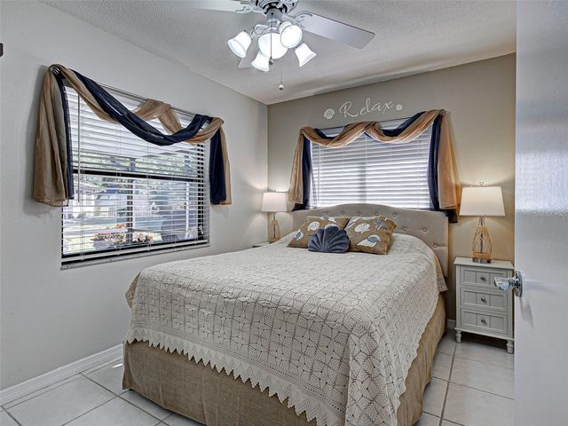 1657 BAL HARBOUR DRIVE 2, Venice, FL 34293