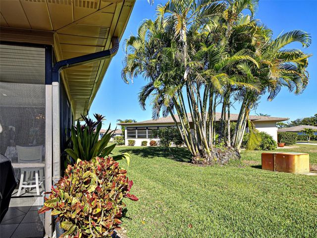 1657 BAL HARBOUR DRIVE 2, Venice, FL 34293