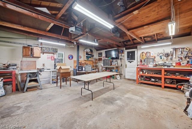 779 E Liberty Street, Hubbard, OH 44425
