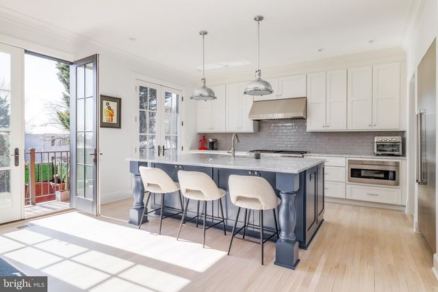 4608 KENMORE DR NW, Washington, DC 20007