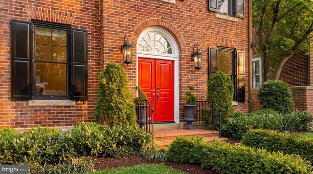 4608 KENMORE DR NW, Washington, DC 20007