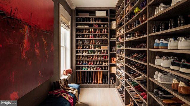 4608 KENMORE DR NW, Washington, DC 20007