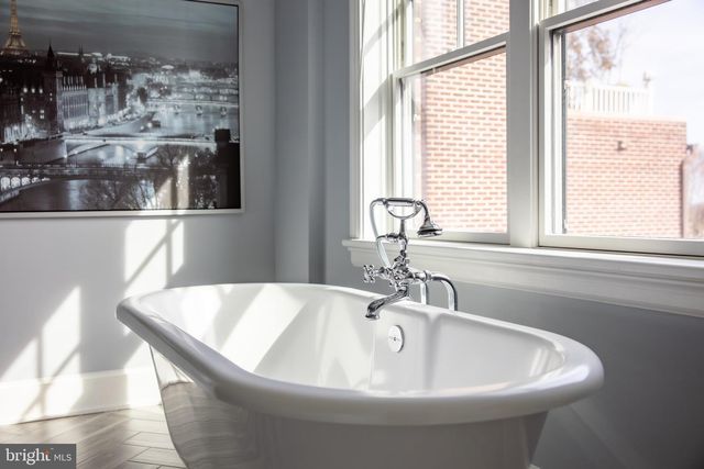 4608 KENMORE DR NW, Washington, DC 20007