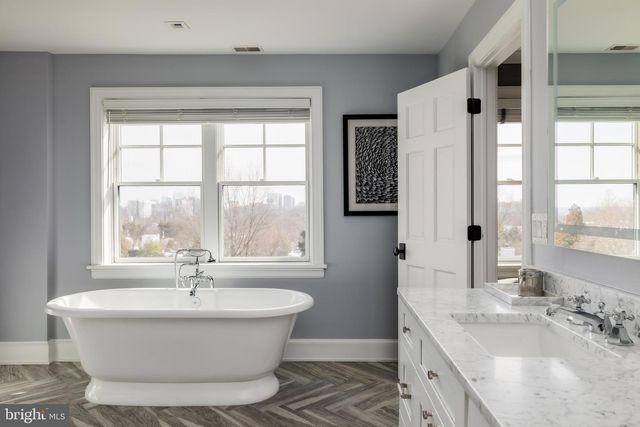 4608 KENMORE DR NW, Washington, DC 20007