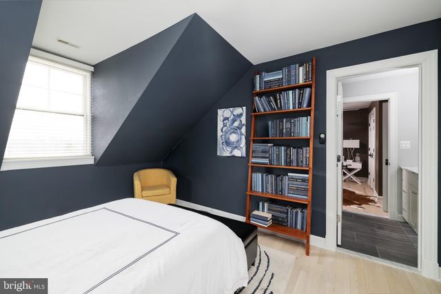 4608 KENMORE DR NW, Washington, DC 20007