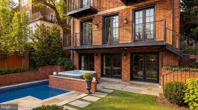 4608 KENMORE DR NW, Washington, DC 20007