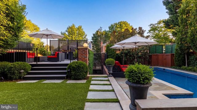 4608 KENMORE DR NW, Washington, DC 20007