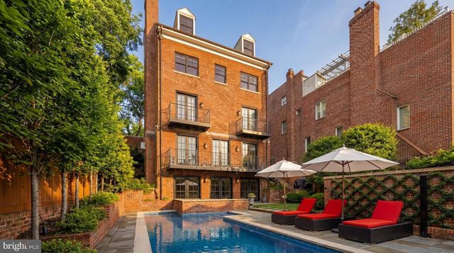 4608 KENMORE DR NW, Washington, DC 20007