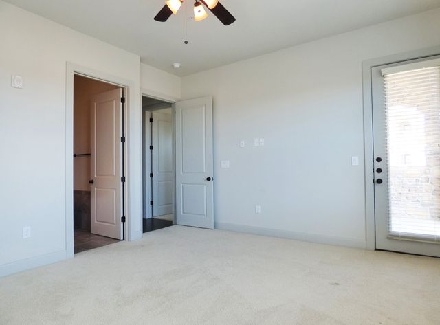 545 Via Amalfi 301, Irving, TX 75039