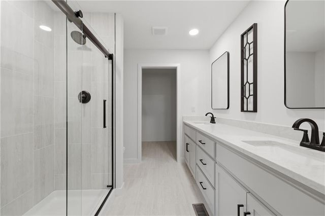 309 N Cedar Avenue, Independence, MO 64053