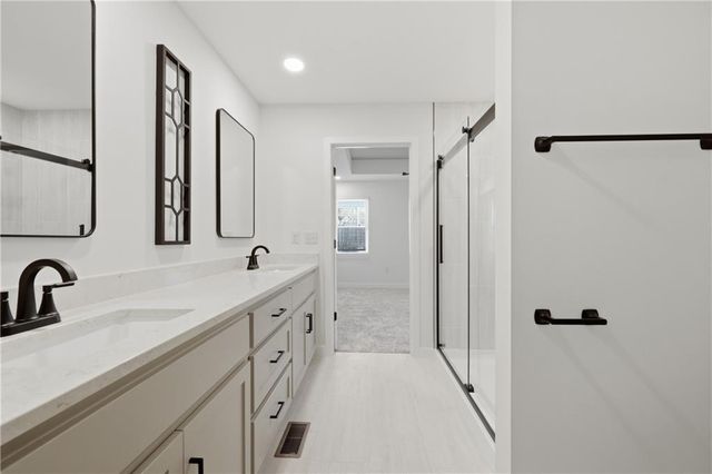 309 N Cedar Avenue, Independence, MO 64053