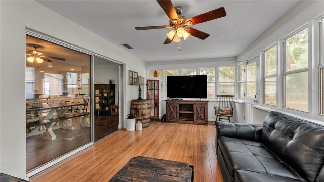 815 W SOCRUM LOOP ROAD, Lakeland, FL 33809