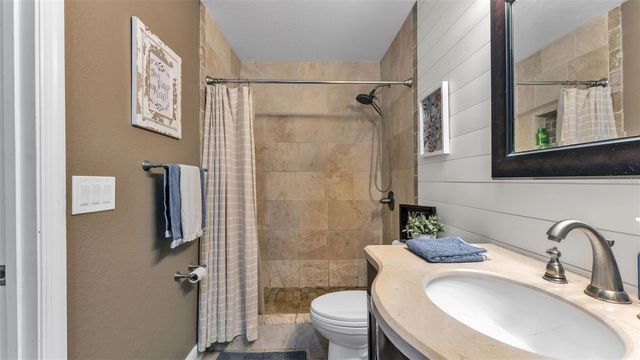 815 W SOCRUM LOOP ROAD, Lakeland, FL 33809