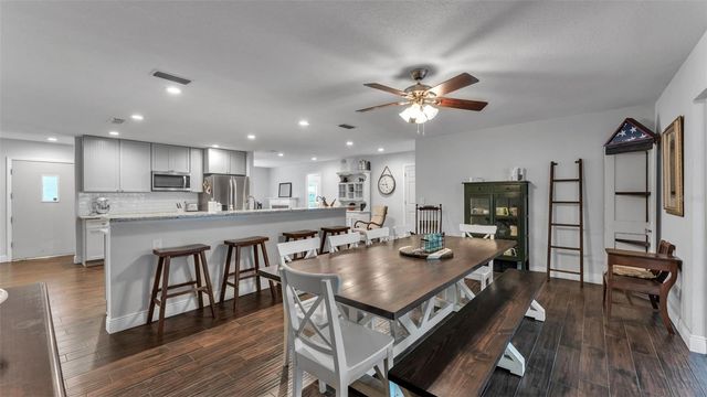 815 W SOCRUM LOOP ROAD, Lakeland, FL 33809
