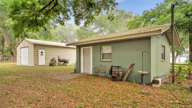 815 W SOCRUM LOOP ROAD, Lakeland, FL 33809