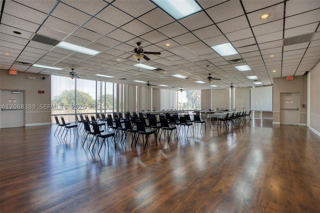 3671 Environ Blvd 368, Lauderhill, FL 33319