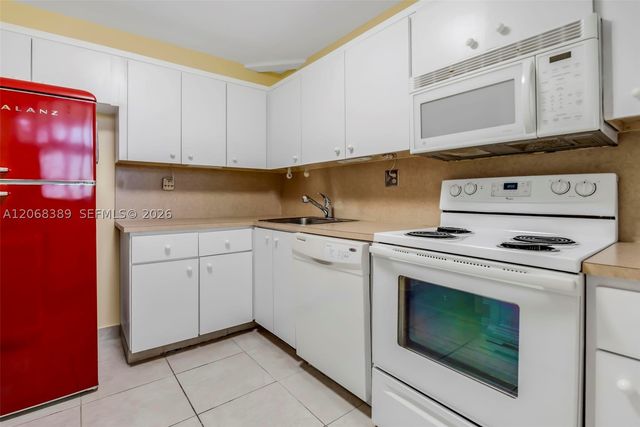 3671 Environ Blvd 368, Lauderhill, FL 33319