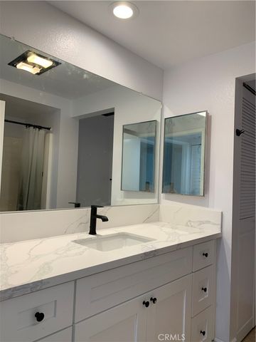 2286 Via Puerta D, Laguna Woods, CA 92637