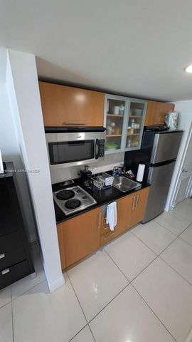 1750 N Bayshore Dr 5407, Miami, FL 33132