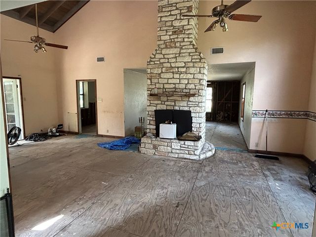3849 Zion Hill Rd, Seguin, TX 78155