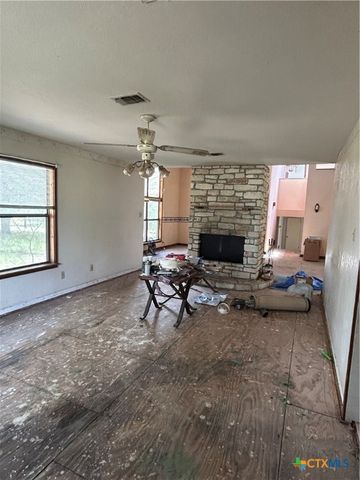 3849 Zion Hill Rd, Seguin, TX 78155
