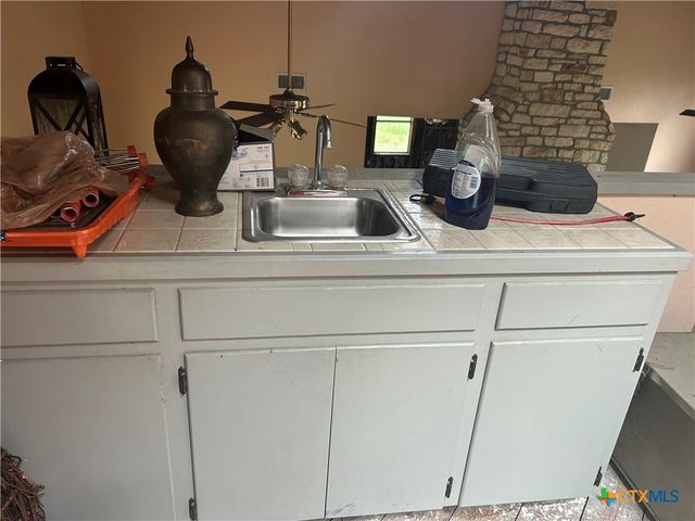 3849 Zion Hill Rd, Seguin, TX 78155