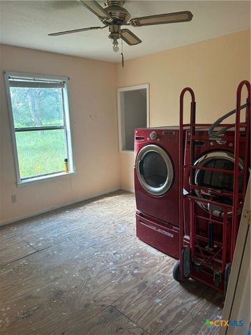 3849 Zion Hill Rd, Seguin, TX 78155