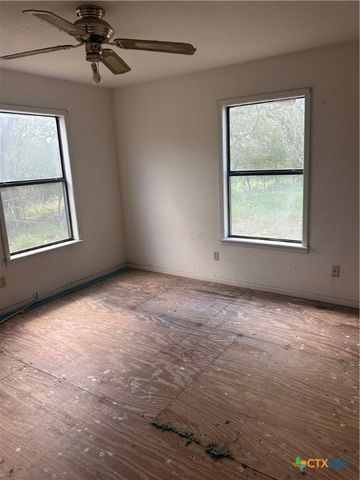3849 Zion Hill Rd, Seguin, TX 78155