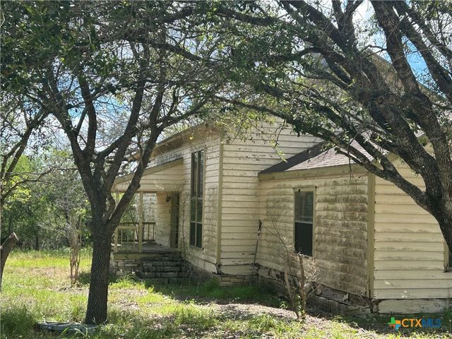 3849 Zion Hill Rd, Seguin, TX 78155