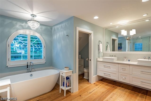 198 Carica RD, Naples, FL 34108