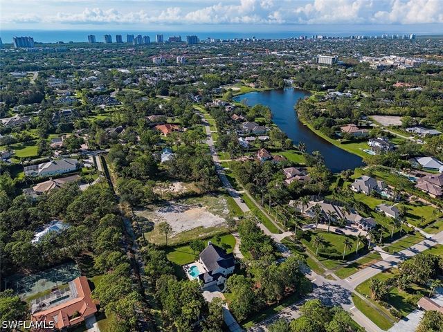 198 Carica RD, Naples, FL 34108