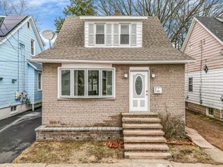 213 East Avenue, West Haven, CT 06516