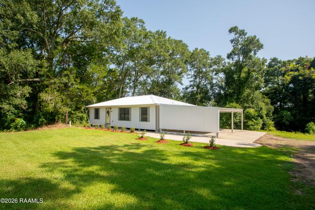 1283 Courtableau Highway, Arnaudville, LA 70512