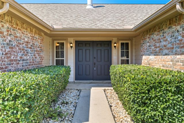 2611 Jenny Lane, Euless, TX 76039