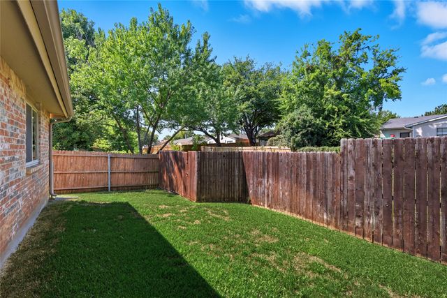 2611 Jenny Lane, Euless, TX 76039