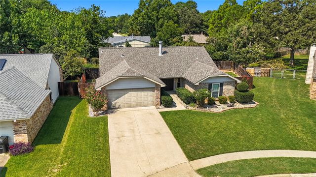 2611 Jenny Lane, Euless, TX 76039