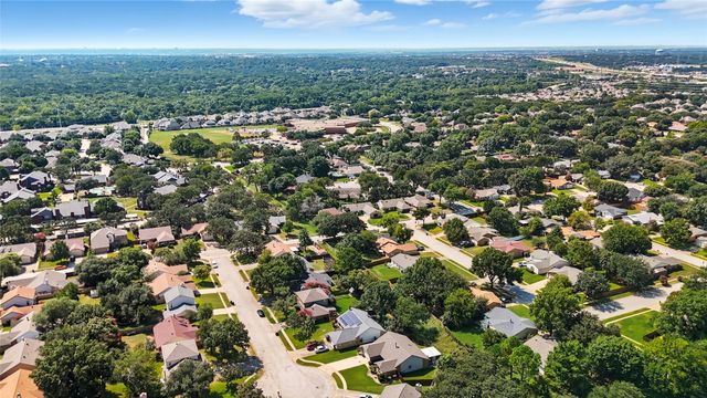 2611 Jenny Lane, Euless, TX 76039
