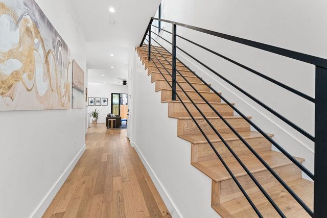 910 Tillery ST A, Austin, TX 78702