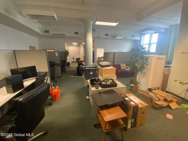 2 3rd Street F-360, Troy, NY 12180