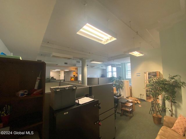 2 3rd Street F-360, Troy, NY 12180