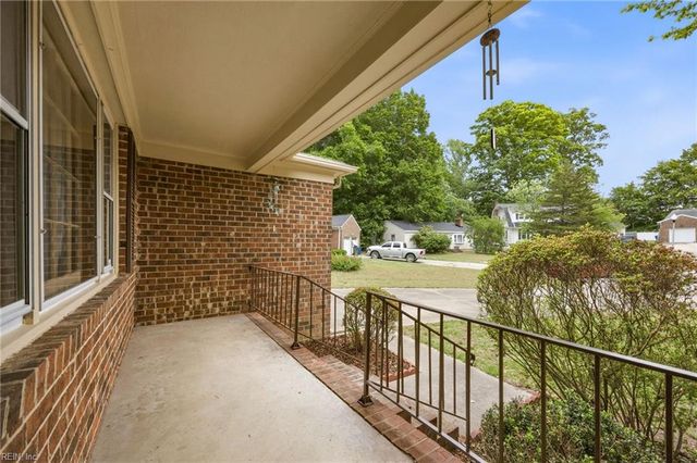 935 Coloma Drive, Newport News, VA 23608