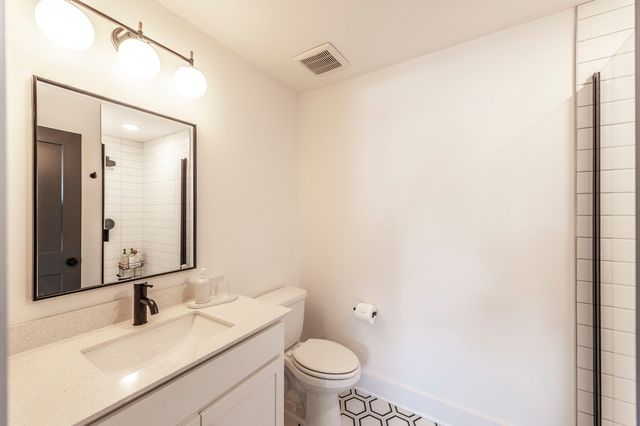 102 Duke St Apt 24, Nashville, TN 37207