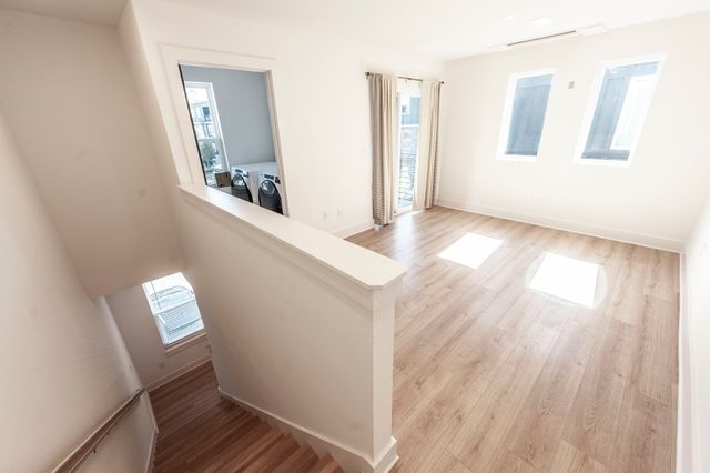 102 Duke St Apt 24, Nashville, TN 37207