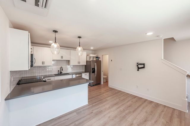 102 Duke St Apt 24, Nashville, TN 37207