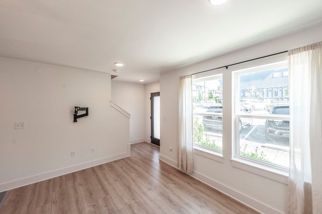 102 Duke St Apt 24, Nashville, TN 37207