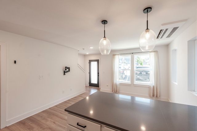 102 Duke St Apt 24, Nashville, TN 37207