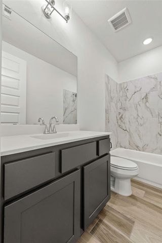 15818 Swan Lake Lane, Conroe, TX 77302