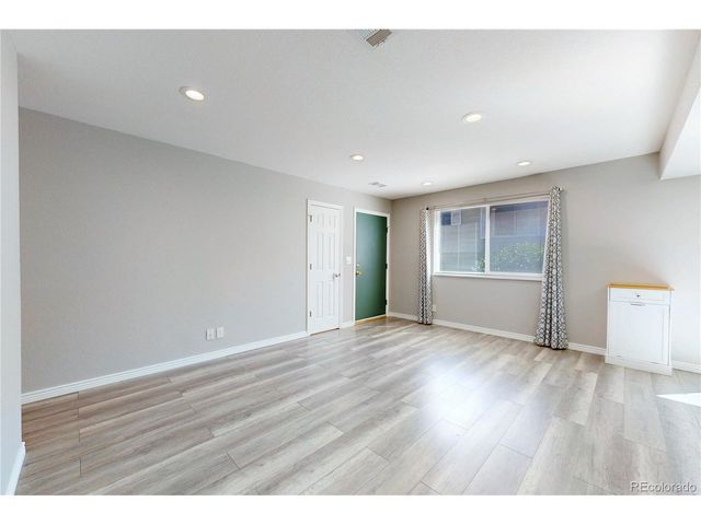9775 Croke Dr, Thornton, CO 80260