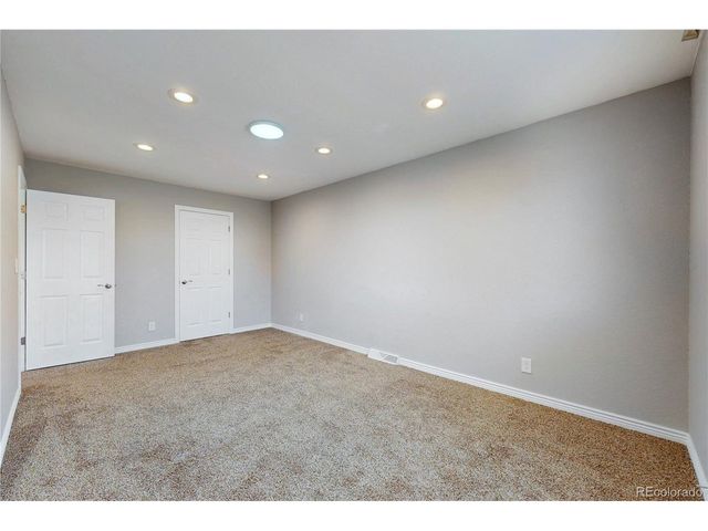 9775 Croke Dr, Thornton, CO 80260