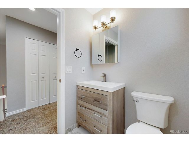 9775 Croke Dr, Thornton, CO 80260